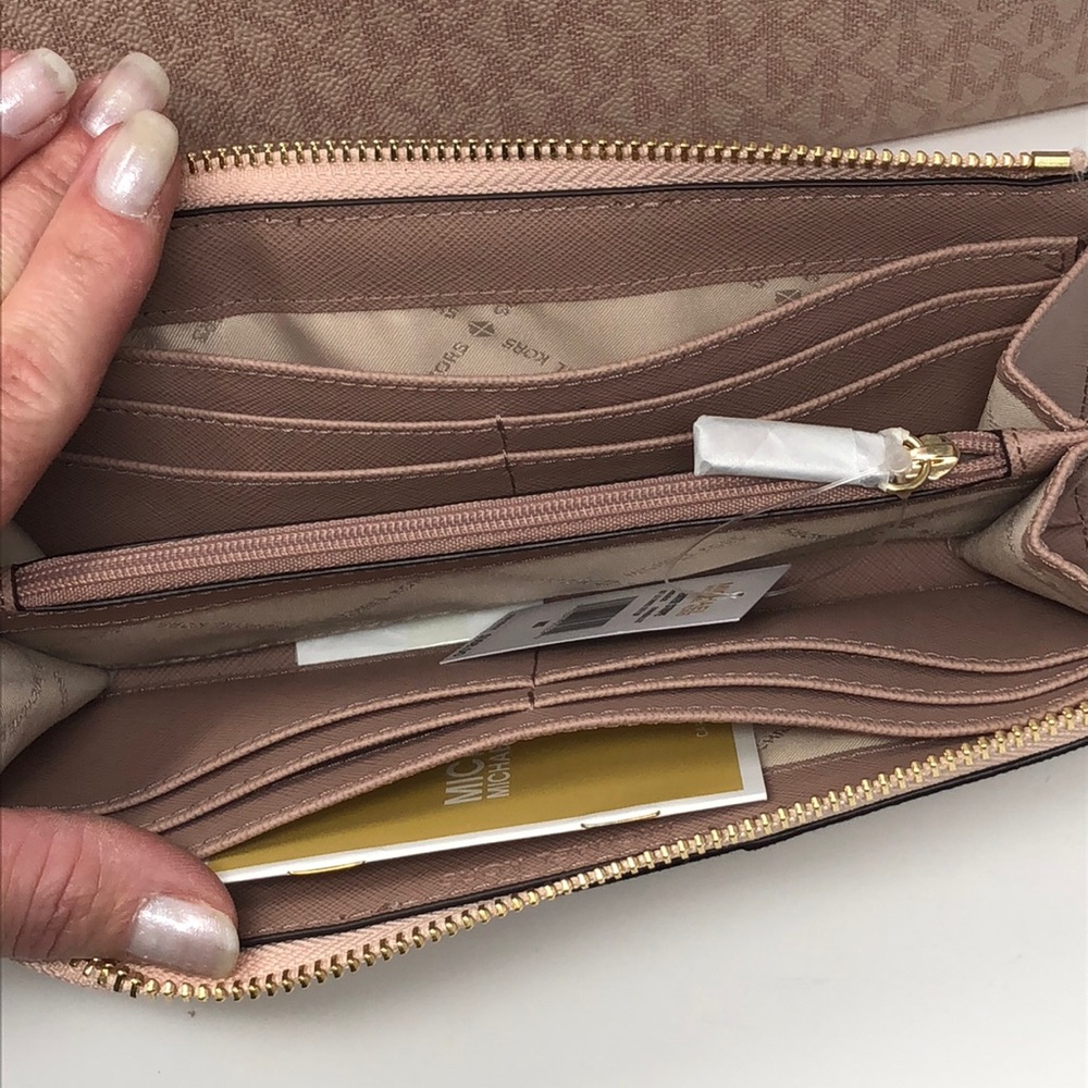 NWT Michael Kors bundle of 2 item bag+wallet - Picture 7 of 7